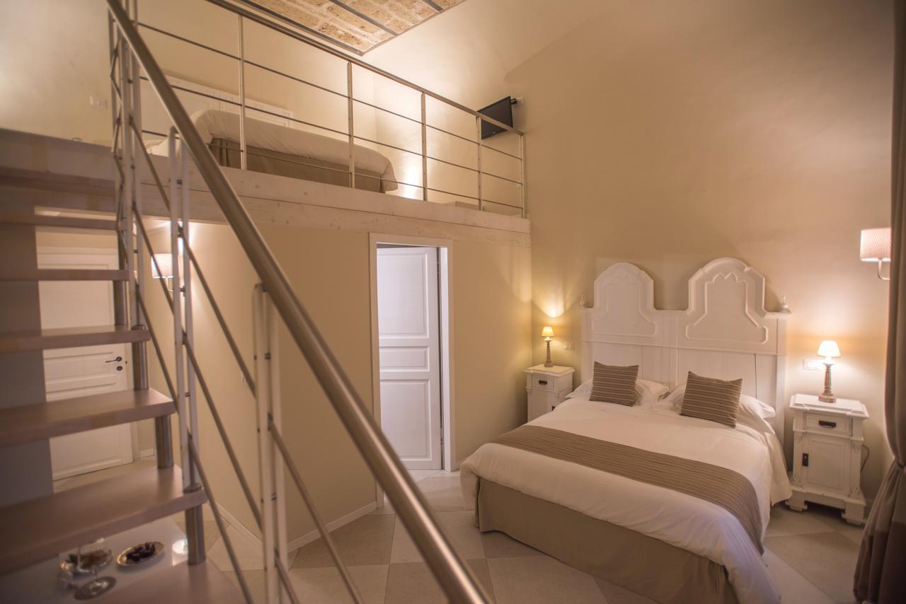 Palazzo Belsanti Bed and Breakfast Lecce Buitenkant foto